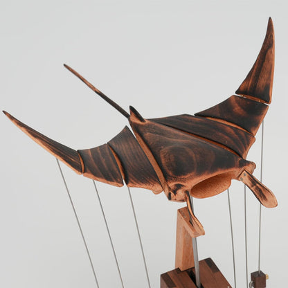 🦈Handmade Wooden Bionic Manta Rayy Dynamic Model, Mechanical Transmission Marine Biological, Desktop Relaxation Decor Gift